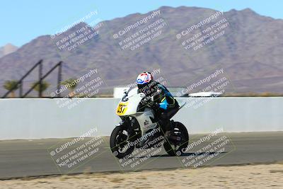 media/Jan-09-2022-SoCal Trackdays (Sun) [[2b1fec8404]]/Front Straight Speed Shots (1pm)/